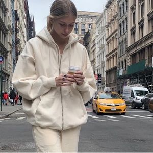 🤍brandy melville christy hoodie